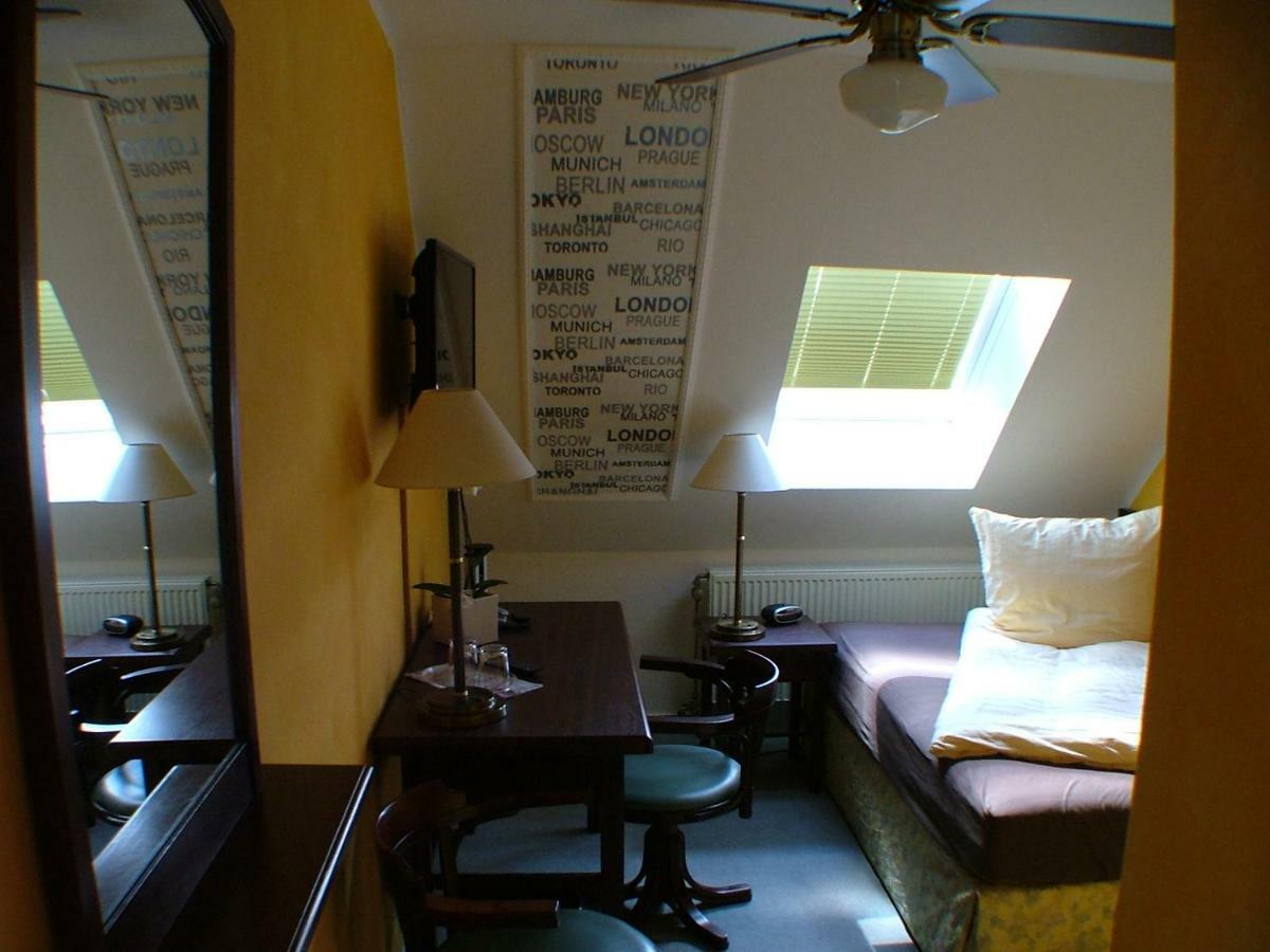 Hotel Garni Pension Zur Lutherstadt Lutherstadt Eisleben Εξωτερικό φωτογραφία